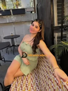 Ekta cheap escort in Hauz Khas, Delhi (4)