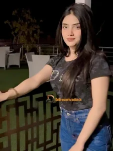 Trisha Indian escort in Delhi (3)
